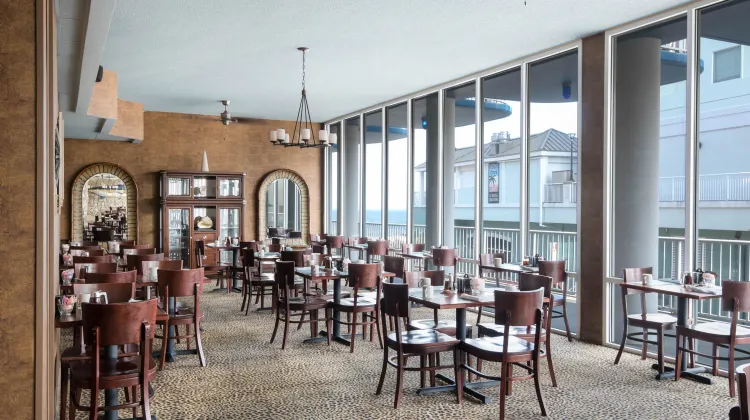 DoubleTree by Hilton Ocean City Oceanfront Dining/Restaurant