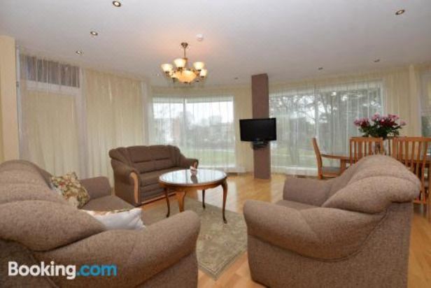 一卧室公寓（带阳台）