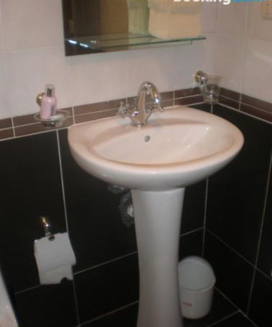 一卧室公寓（带阳台）