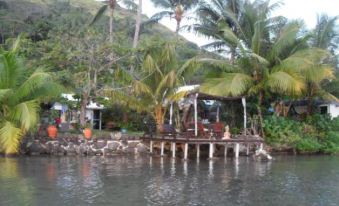 Bora Bora Bungalove - Housity