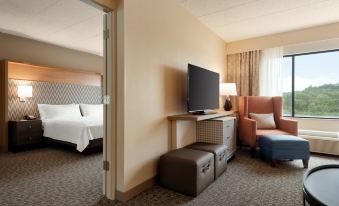 Holiday Inn & Suites Council Bluffs-I-29