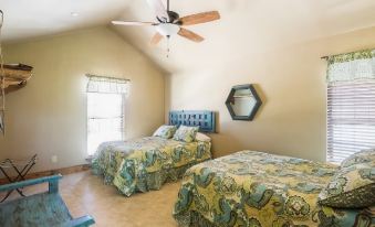 River Bluff Cabins - Housity