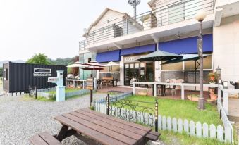 Gapyeong Unak Holiday Caravan Park