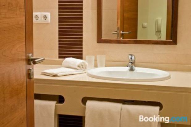 Silmar One-Bedroom Apartment