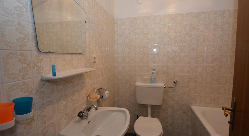 三人房（带独立浴室）