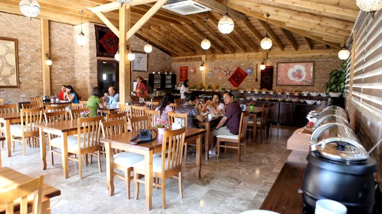 ヴィーナス スイート ホテル  食事・レストラン