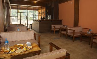 Sauraha Holiday Home - Housity