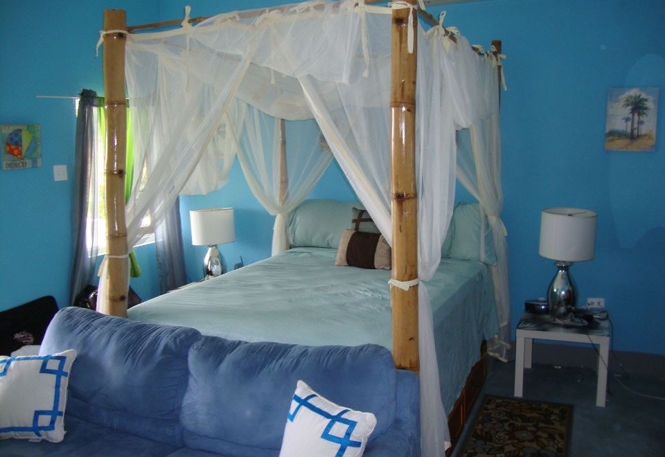 By the Sea Vacation Home and VillaSuite(Master)