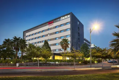 AZZ Valencia Tactica Hotels in 