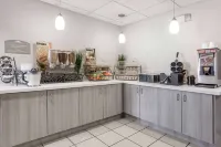 Microtel Inn & Suites by Wyndham Modesto Ceres