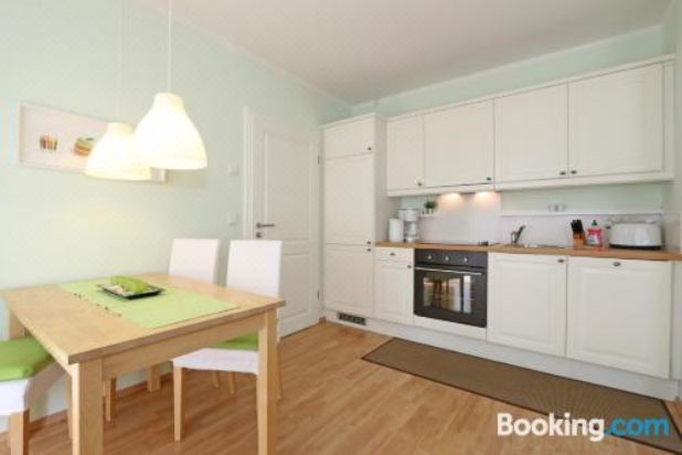 一卧室公寓（带阳台）