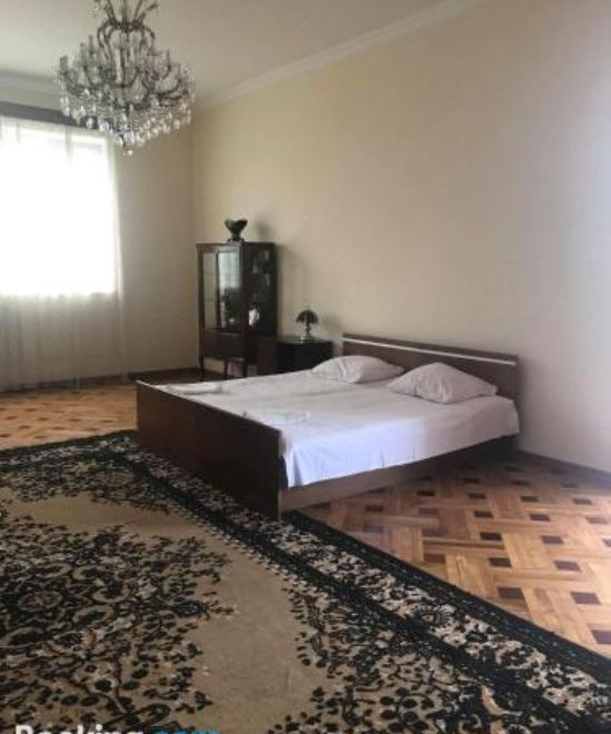 带露台的四人间