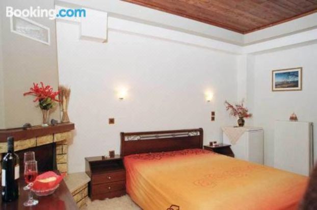 带湖景的双人间