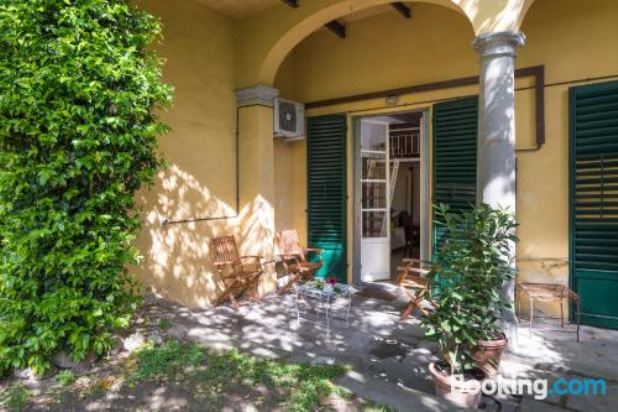 带园景一室公寓