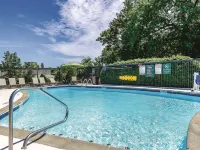 La Quinta Inn & Suites by Wyndham Warwick Providence Airport