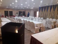 Grand Inn & Suites
