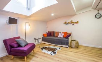 Charming Little Next in Vieux-Lyon by GuestReady