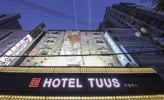 Hotel Tuus
