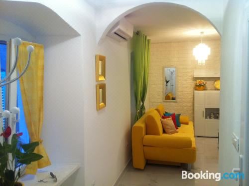 一卧室公寓（带阳台）