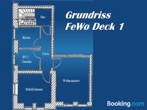 一卧室公寓带淋浴