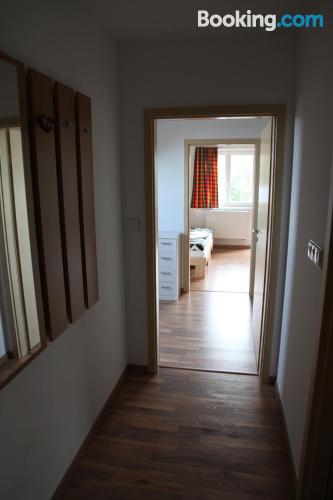 带阳台的三人房