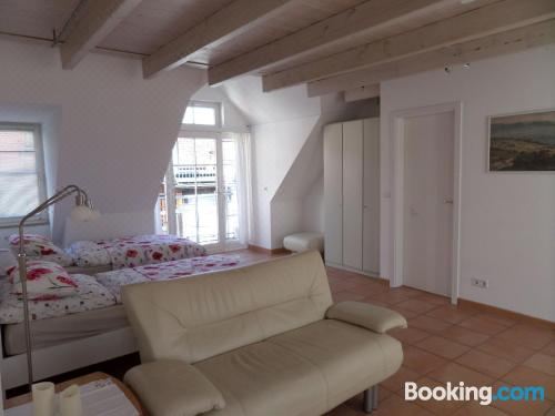 高级一卧室带阳台公寓