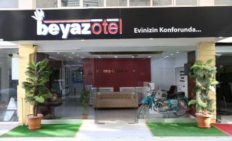 Beyaz Otel - Housity