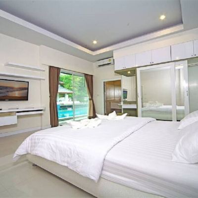 Tropical style 6-bedroom pool villa