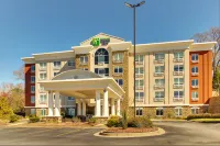 Holiday Inn Express & Suites Columbus - FT Benning Maingate by IHG