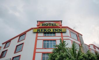 Hotel Reko Inn