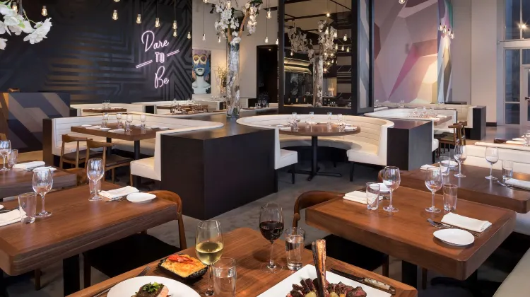 The Gabriel Miami Downtown, Curio Collection by Hilton Dining/Restaurant