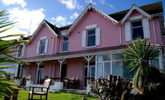 Pink Beach Guest House