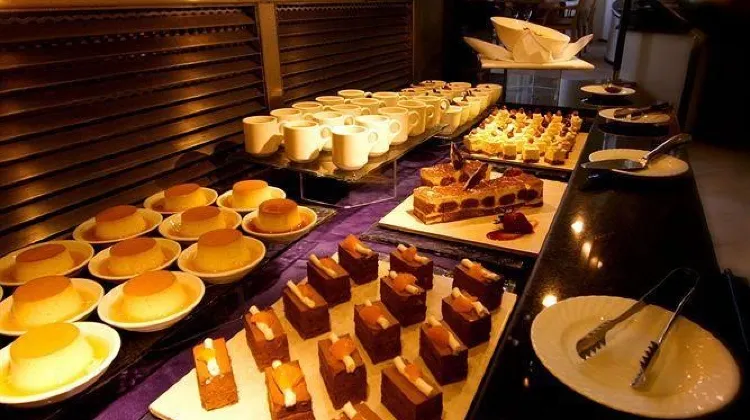 プルマン ケアンズ インターナショナル 食事・レストラン