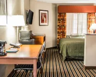 Quality Suites I-44