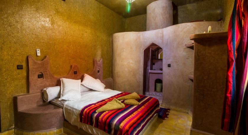 Riad Amar Triple Room with Private Bathroom