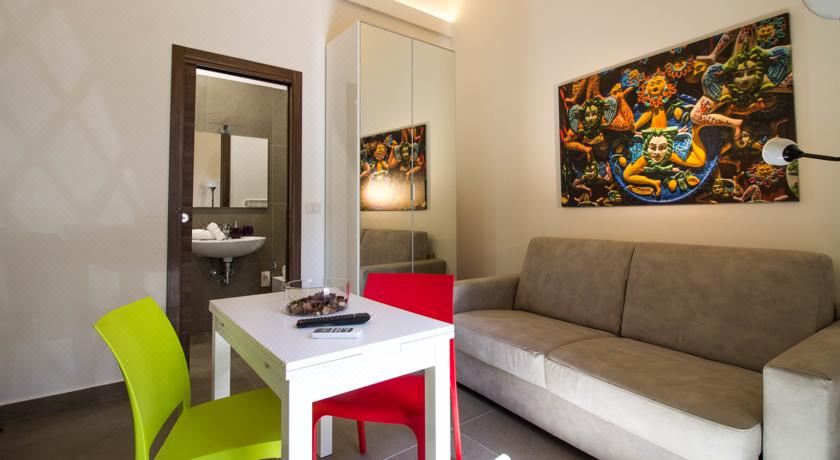 一室房（带沙发）