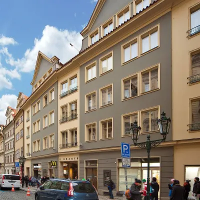 Louren - the Bridge Inn Hotels near Trdelnik