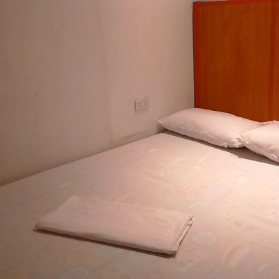 Double Aircon Room With Shared Bathroom