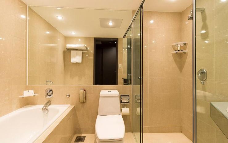 M Hotel Singapore City CentreSuite Room