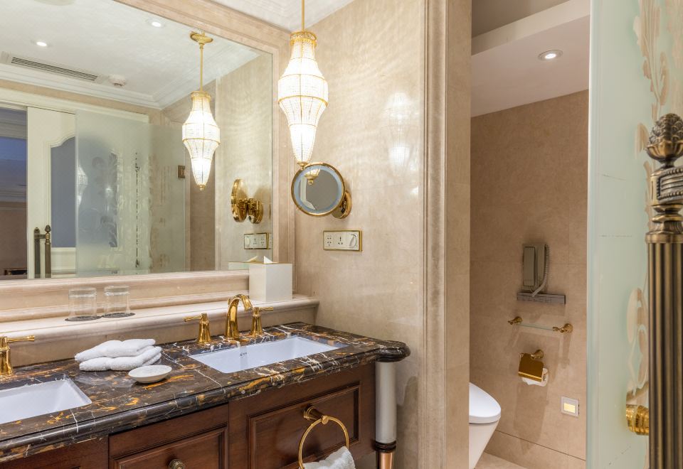 the Castle Hotel, A Luxury Collection HotelPremier Sea-View Three-Bedroom Duplex Apartment Suite 190