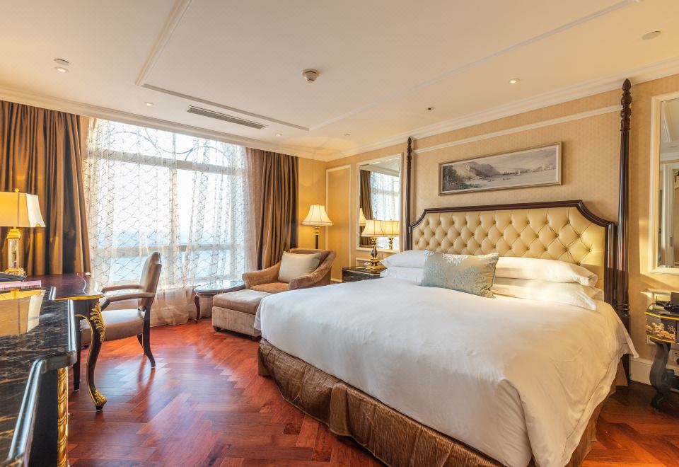 the Castle Hotel, A Luxury Collection HotelPremier Sea-View Three-Bedroom Duplex Apartment Suite 190