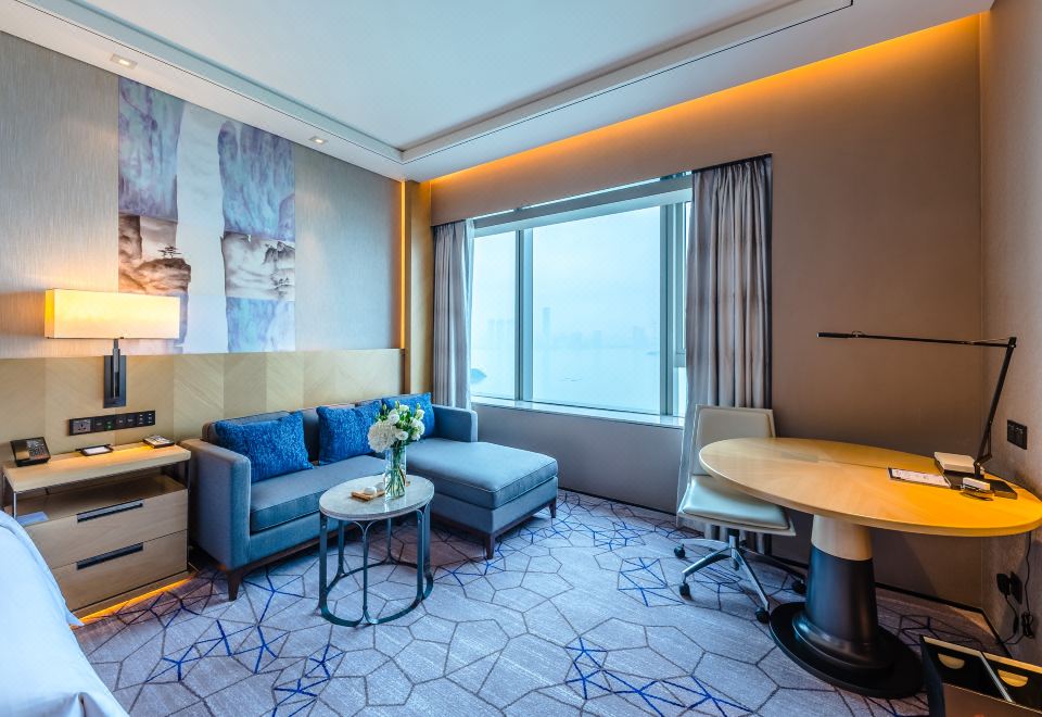 行政海景大床房