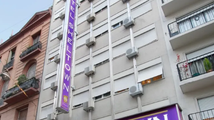 Hotel Sheltown 外観