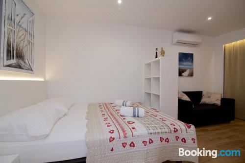 带露台一室公寓