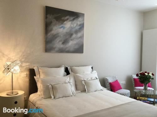 豪华特大床一室房