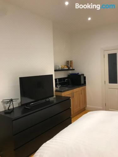 豪华特大床一室房