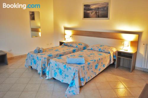 豪华特大床一室房