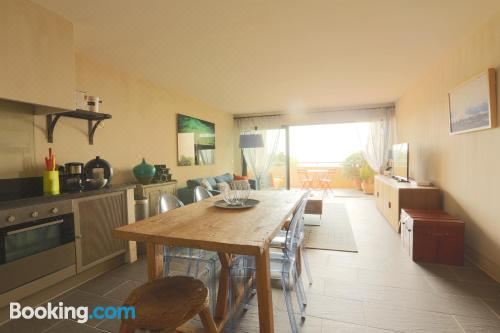 带海景的一卧室公寓