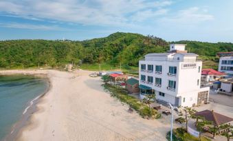 Yangyang Green Beach Pension