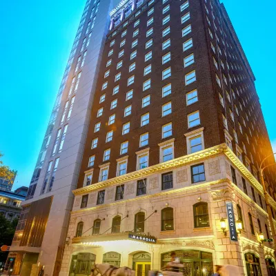 Magnolia Hotel St. Louis, a Tribute Portfolio Hotel Hotels near Central Public Library